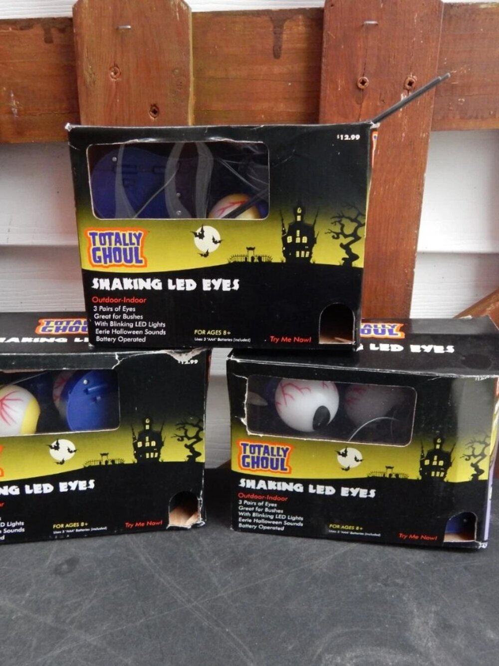 Totally Ghoul Shaking LED Eyes Battery Operated Halloween Decor 3 ******